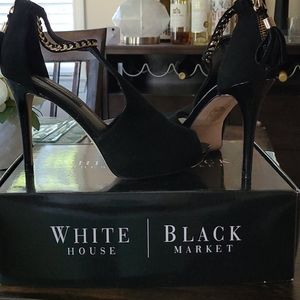 Black w/gold chain detail peep toe heel